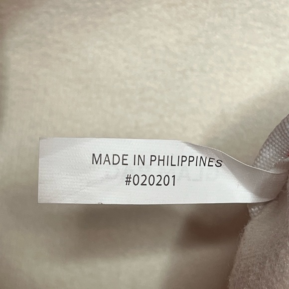 IPSY Hearts Glam Bag. - Picture 7 of 7